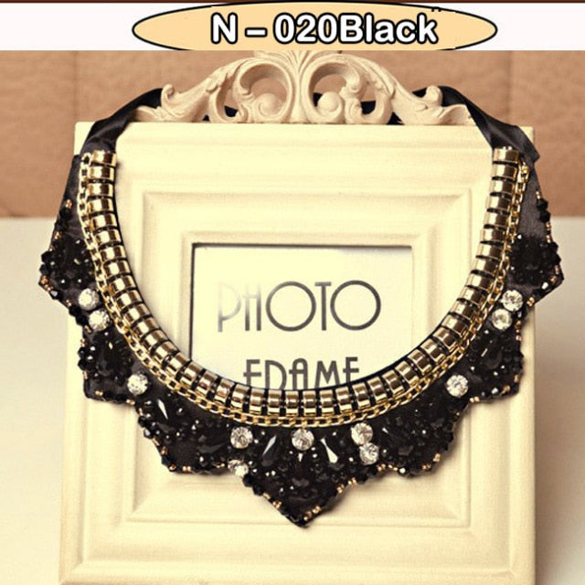 Fashionable Statement Choker Necklace